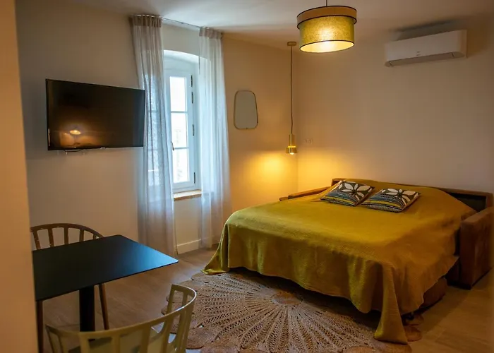 La Maison Des Vendangeurs En Apartment Narbonne