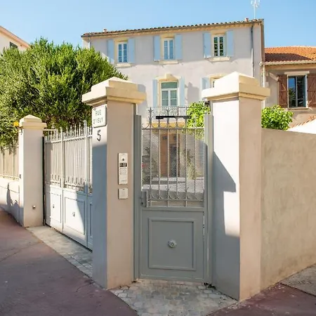 La Maison Des Vendangeurs En *